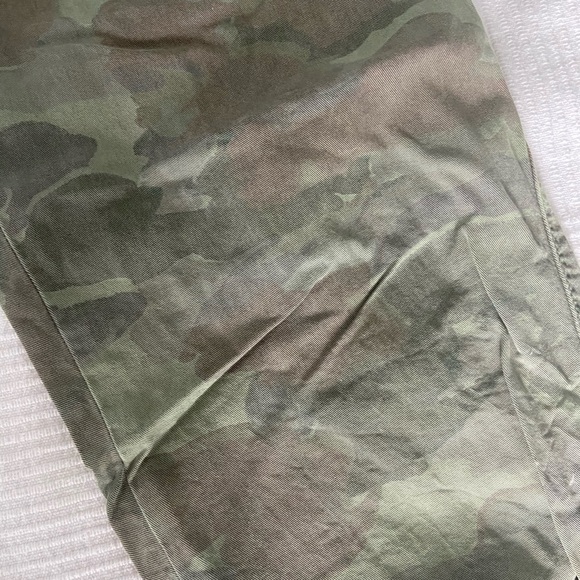 Anthropologie Camo Joggers - Picture 3 of 4